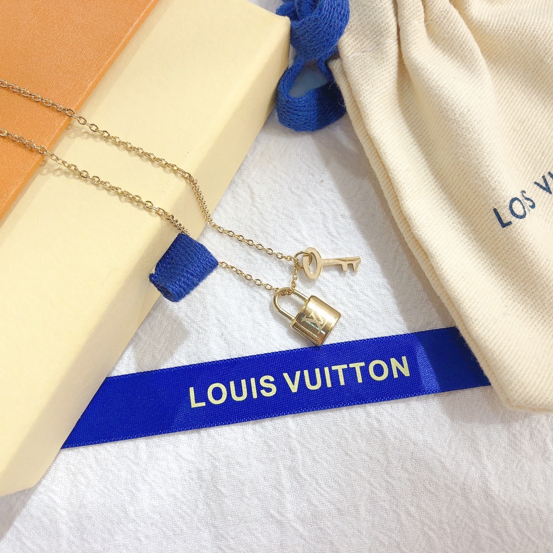 Replica LOUIS VUITTON Necklace