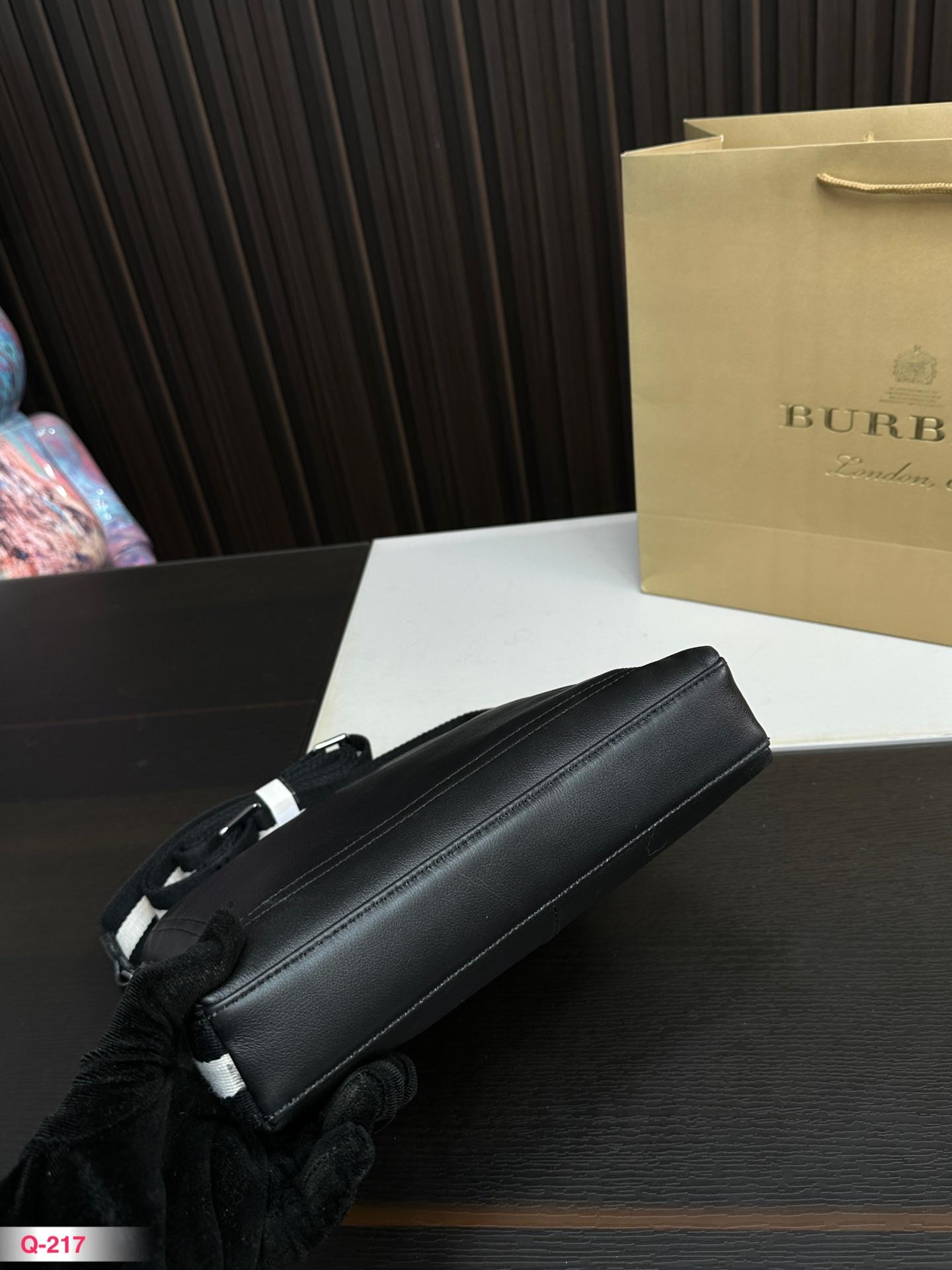 Replica Burberry Bag 25*26CM