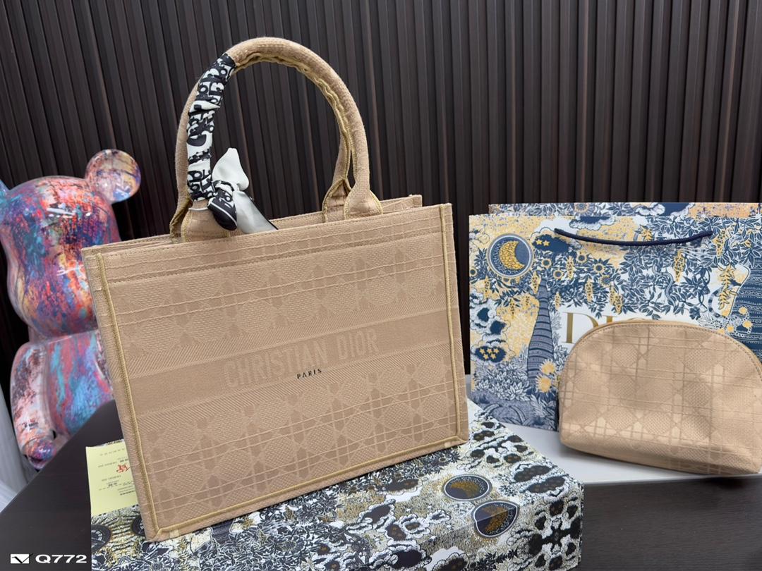 Replica Dior Bag 33*26CM