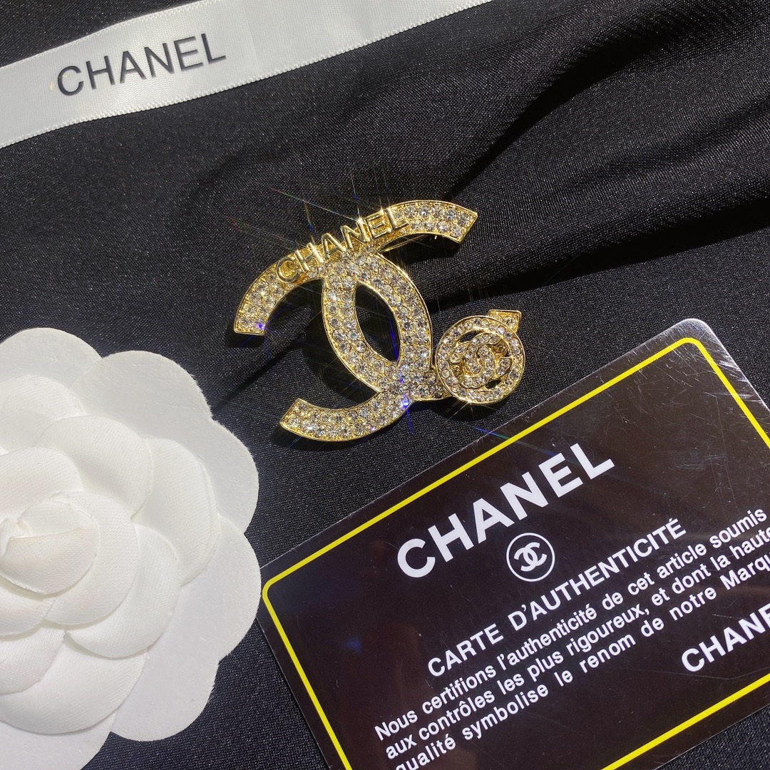 Replica CHANEL Brooch