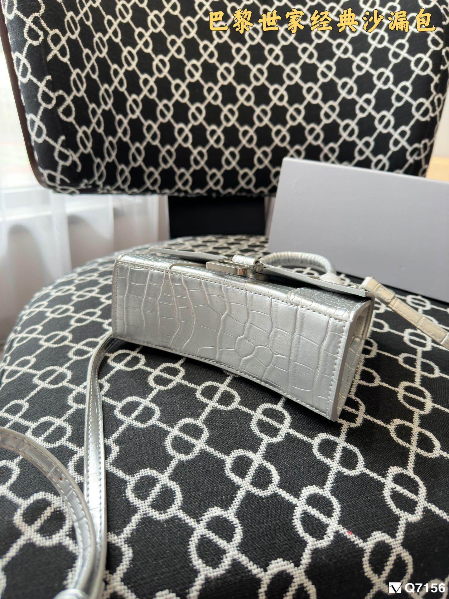 Replica Balenciaga Bag  23*10*14CM /19*8*12CM