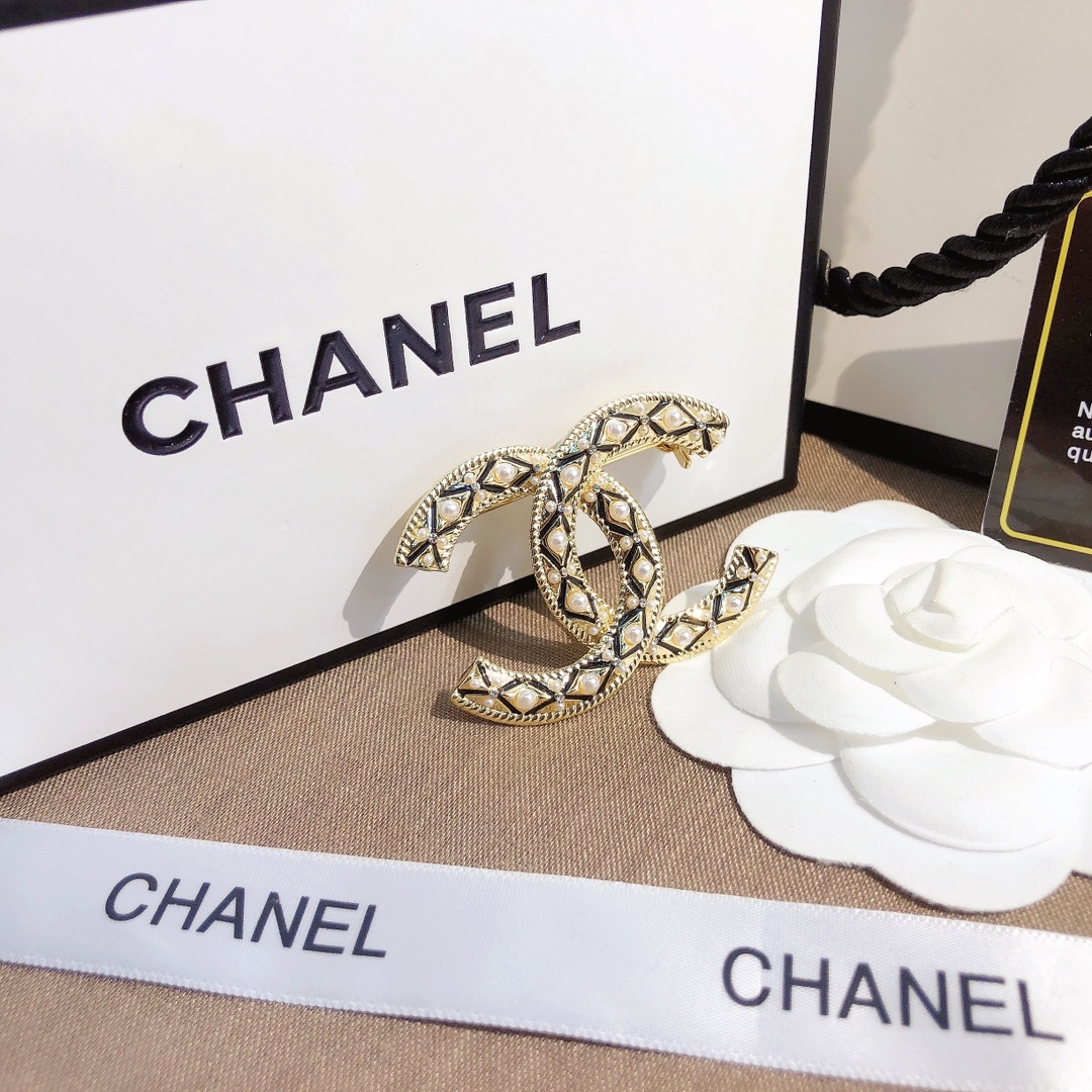 Replica CHANEL Brooch