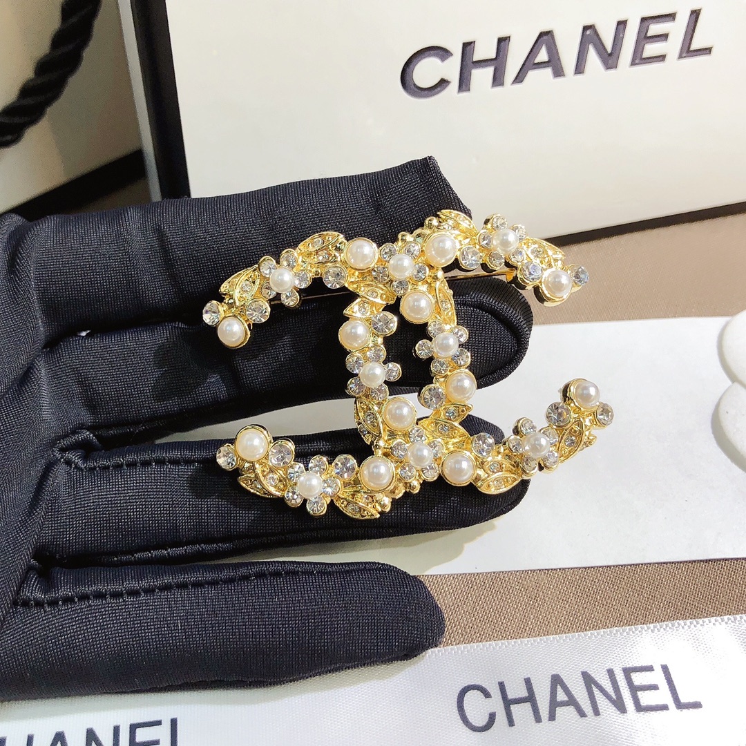Replica CHANEL Brooch