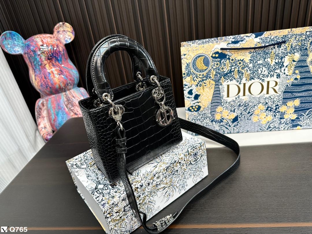 Replica Dior Bag 17*7*14CM