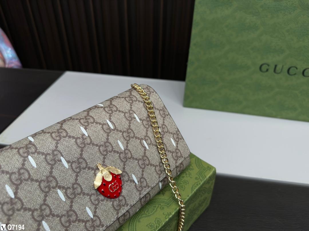 Replica Gucci Bag 11*21CM