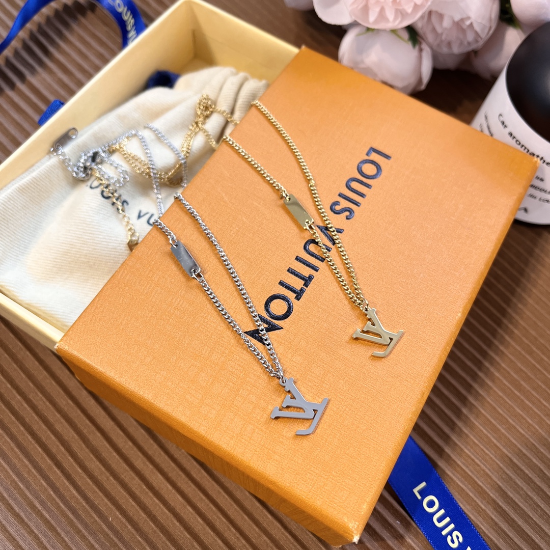 Replica LOUIS VUITTON Necklace