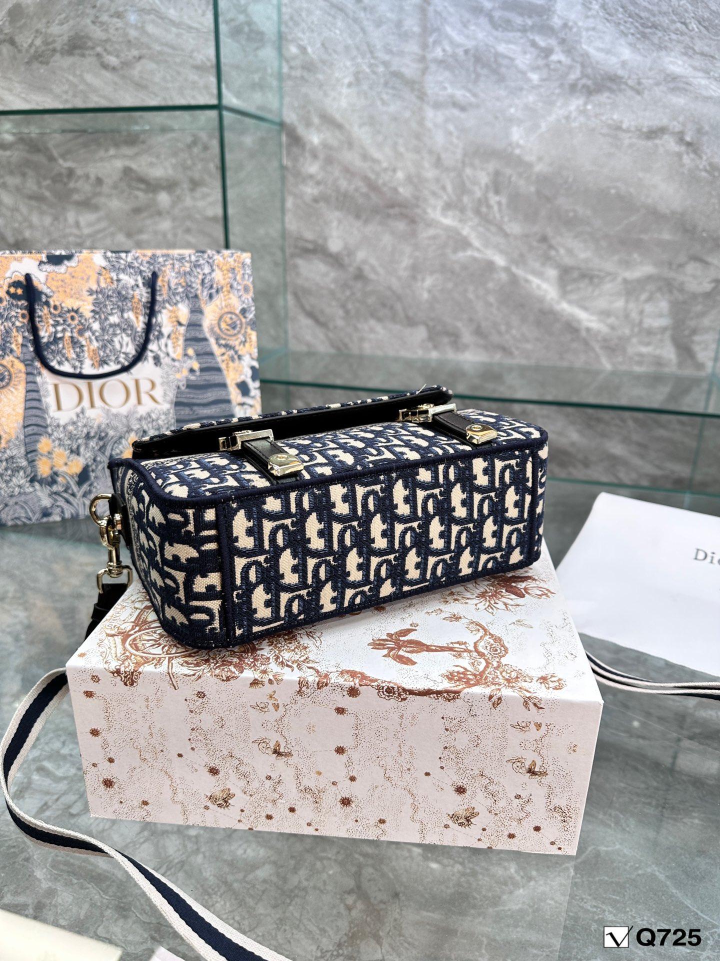 Replica Dior Bag 23*15CM
