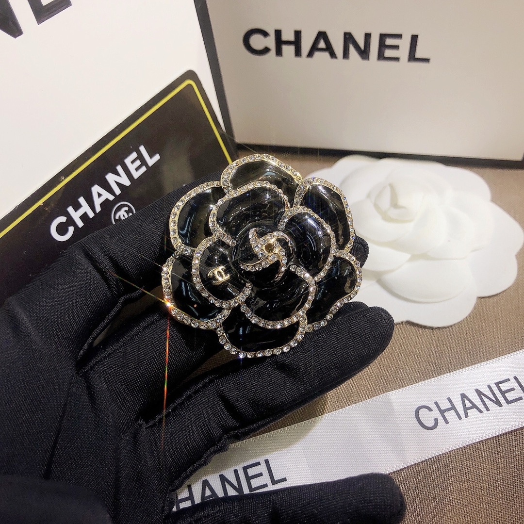 Replica CHANEL Brooch