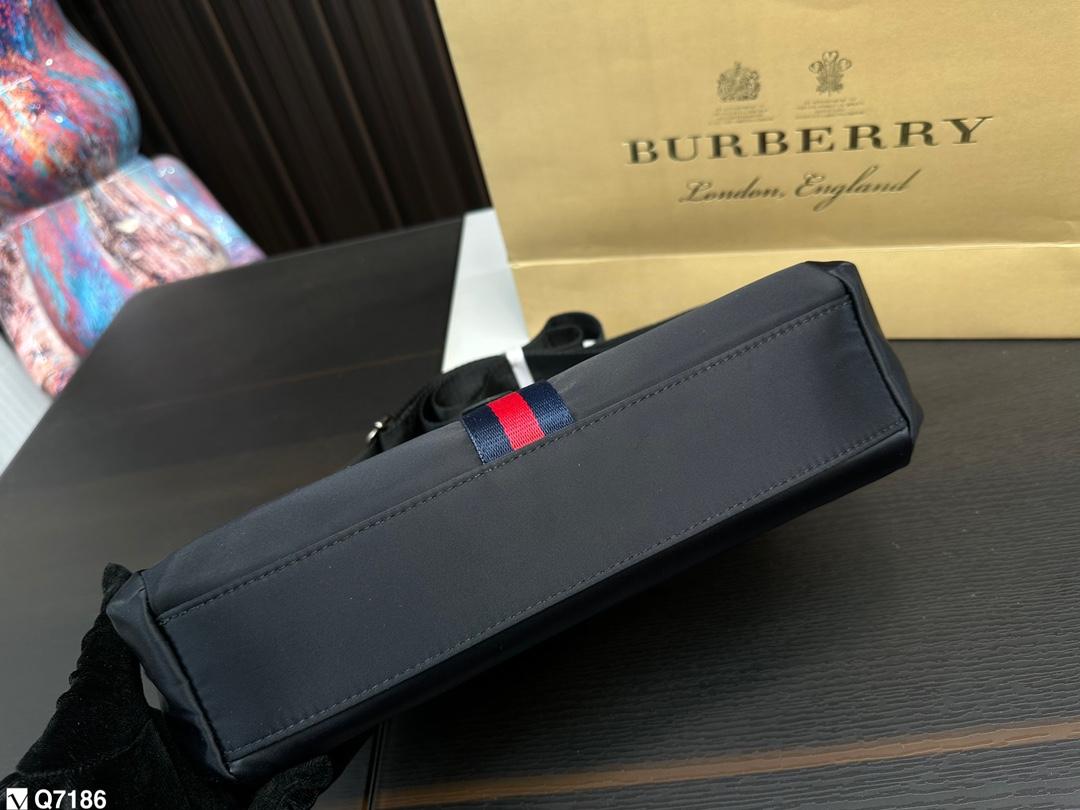 Replica Burberry Bag 29*22CM