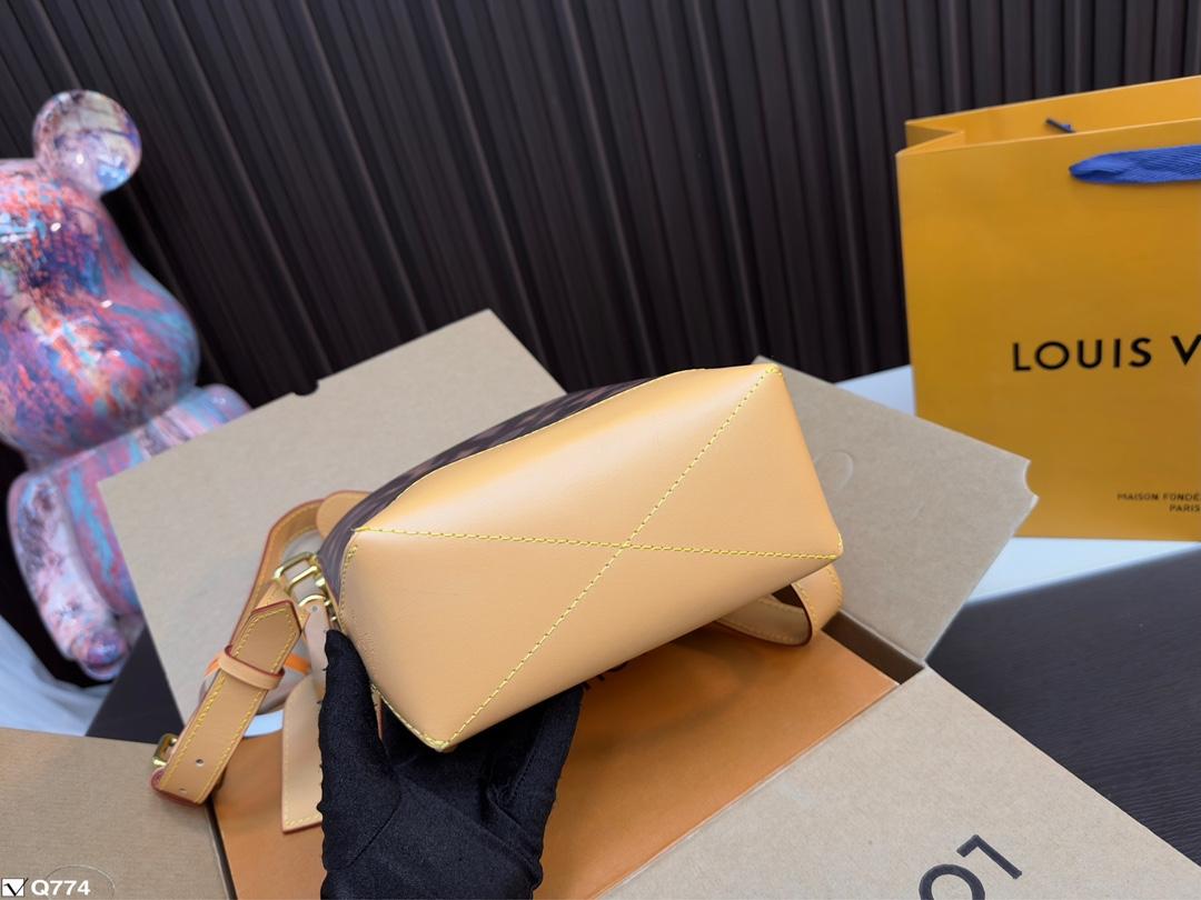 Replica Louis Vuitton Bag 22*18CM
