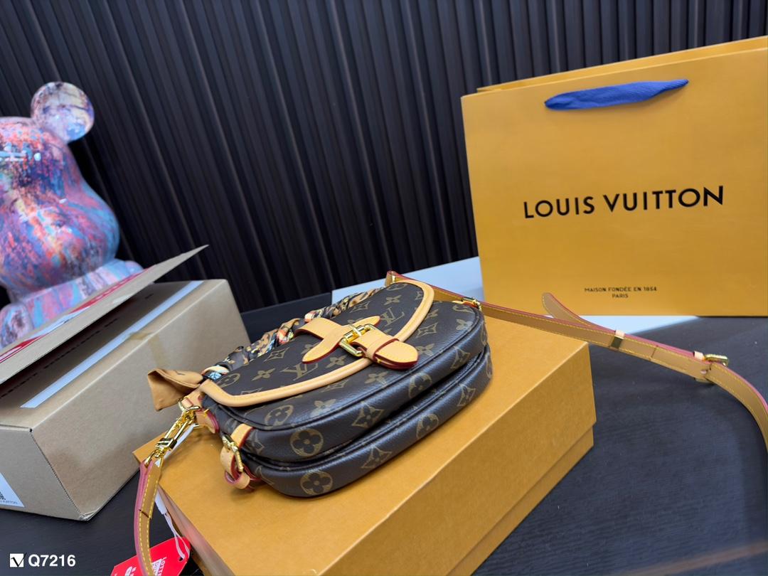 Replica Louis Vuitton Bag 19*15CM
