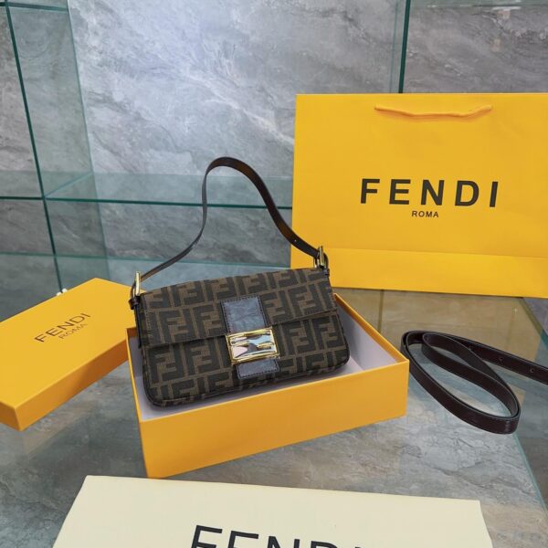 Replica Fendi Bag 26CM
