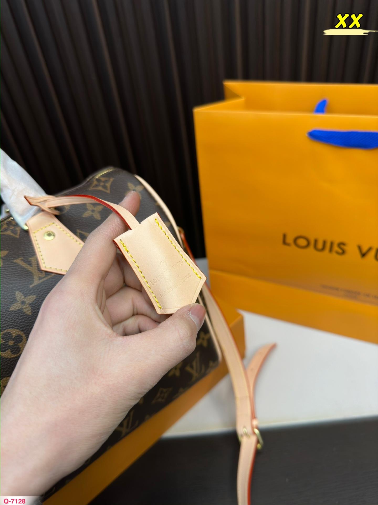 Replica Louis Vuitton Bag 30*21CM