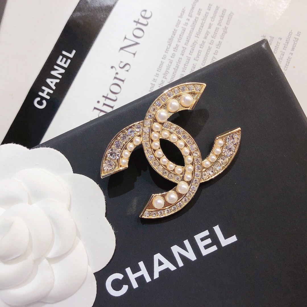 Replica CHANEL Brooch