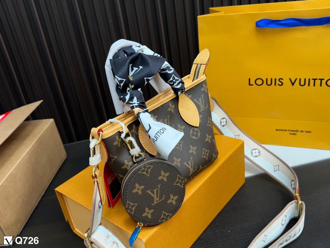Replica Louis Vuitton Bag 13*19CM