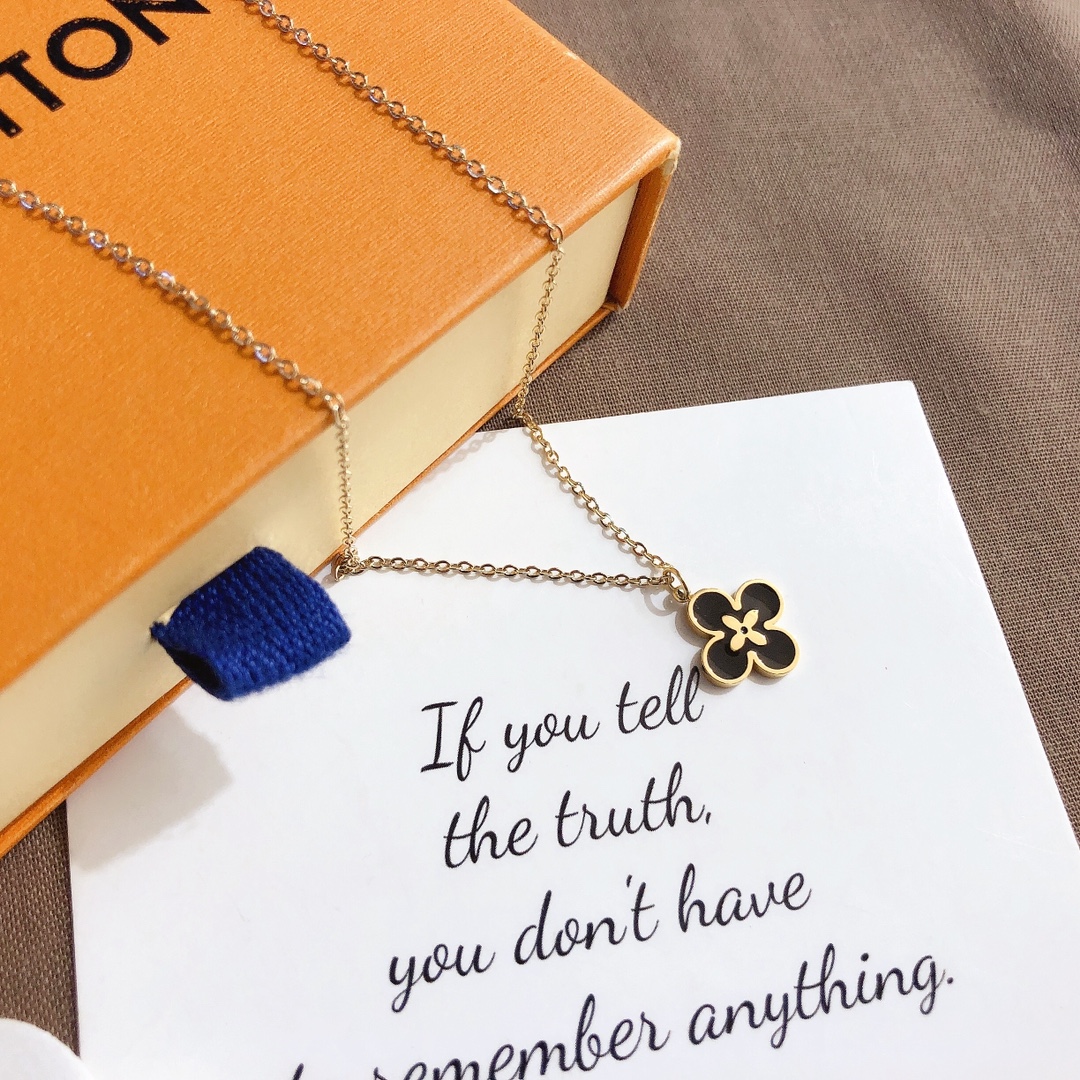 Replica LOUIS VUITTON Necklace