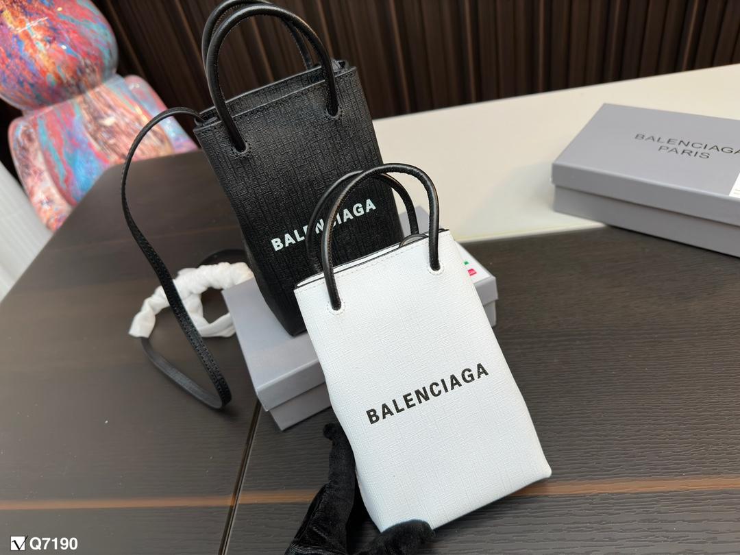 Replica Balenciaga Bag 11*17CM