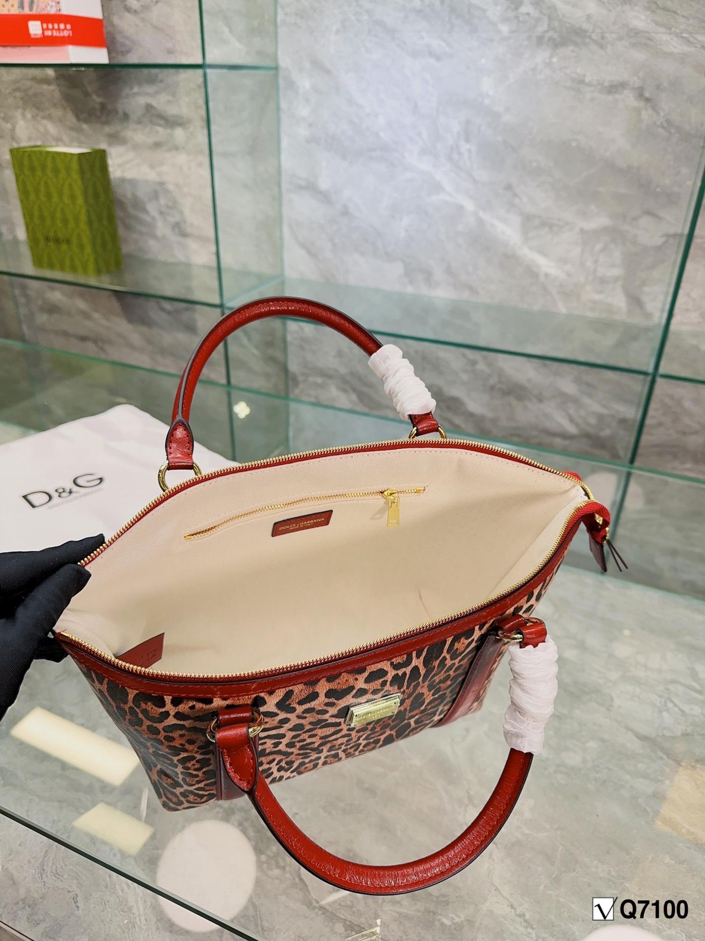 Replica Dolce Gabbana Bag  26*37*21CM