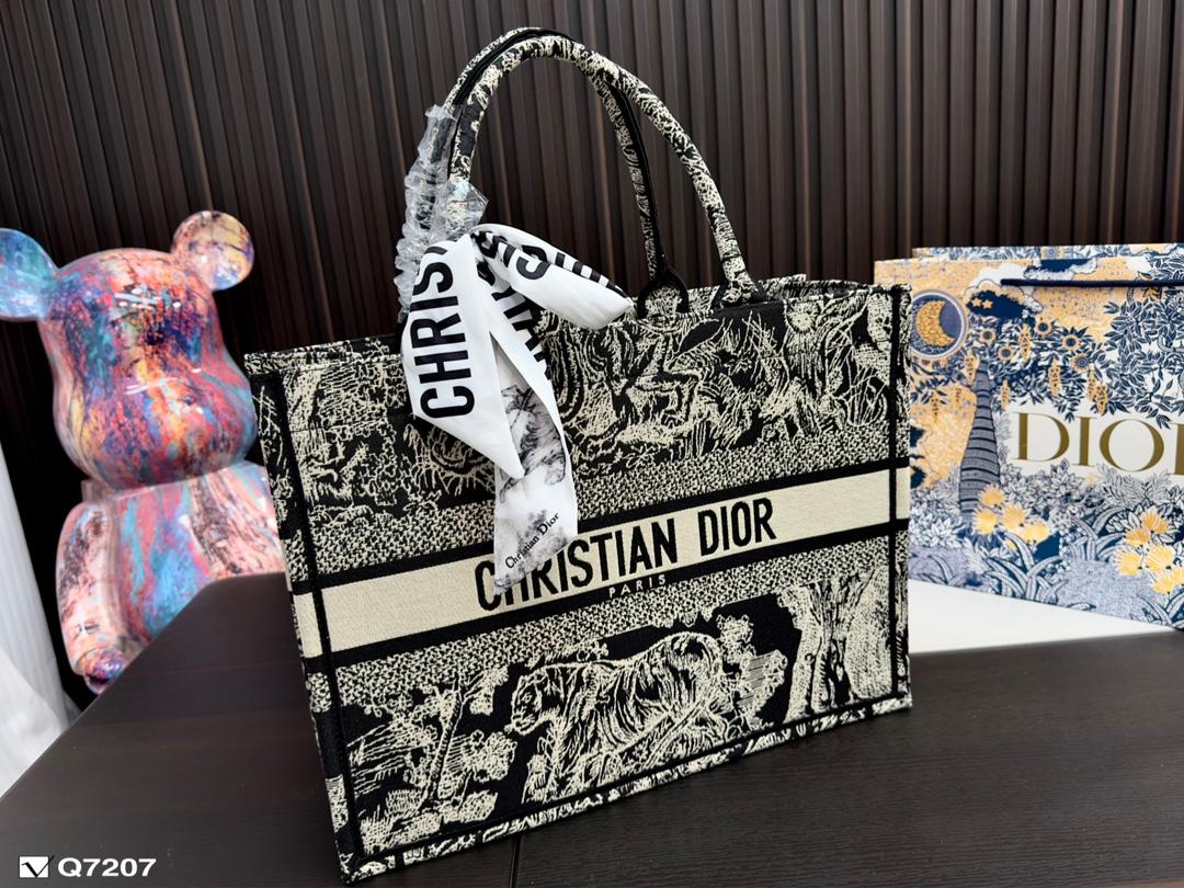 Replica Dior Bag  40*31CM/26*35CM/29*21CM