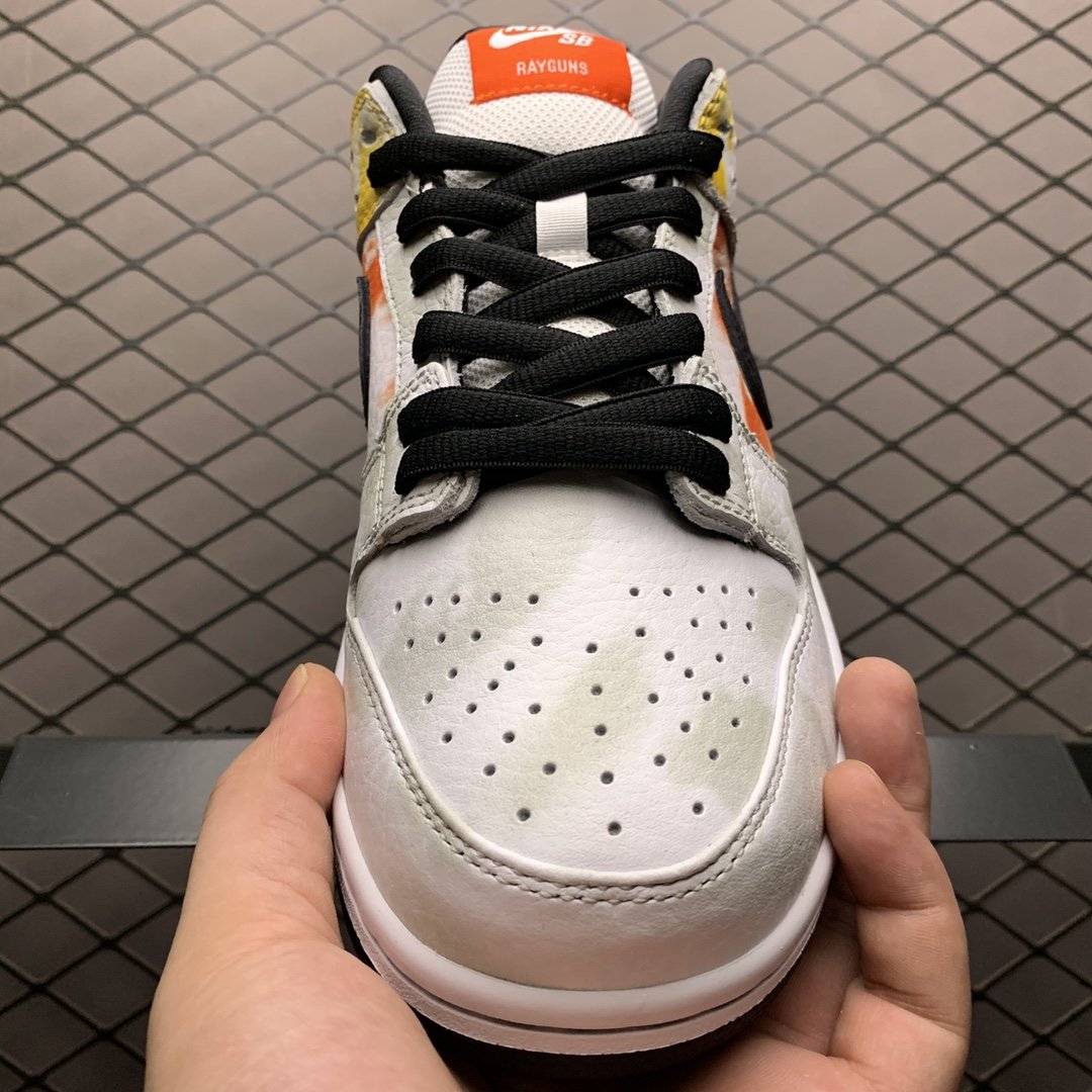 Replica Nike Dunk SB Shoe Nike SB Dunk Low Pro QS Roswell Raygun BQ6832-101 40-47.5