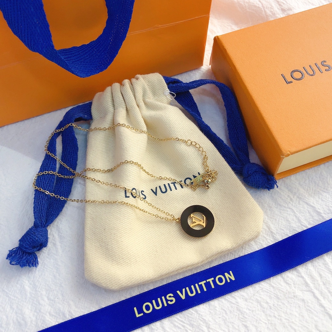 Replica LOUIS VUITTON Necklace