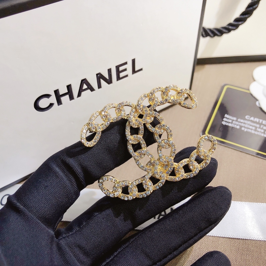 Replica CHANEL Brooch