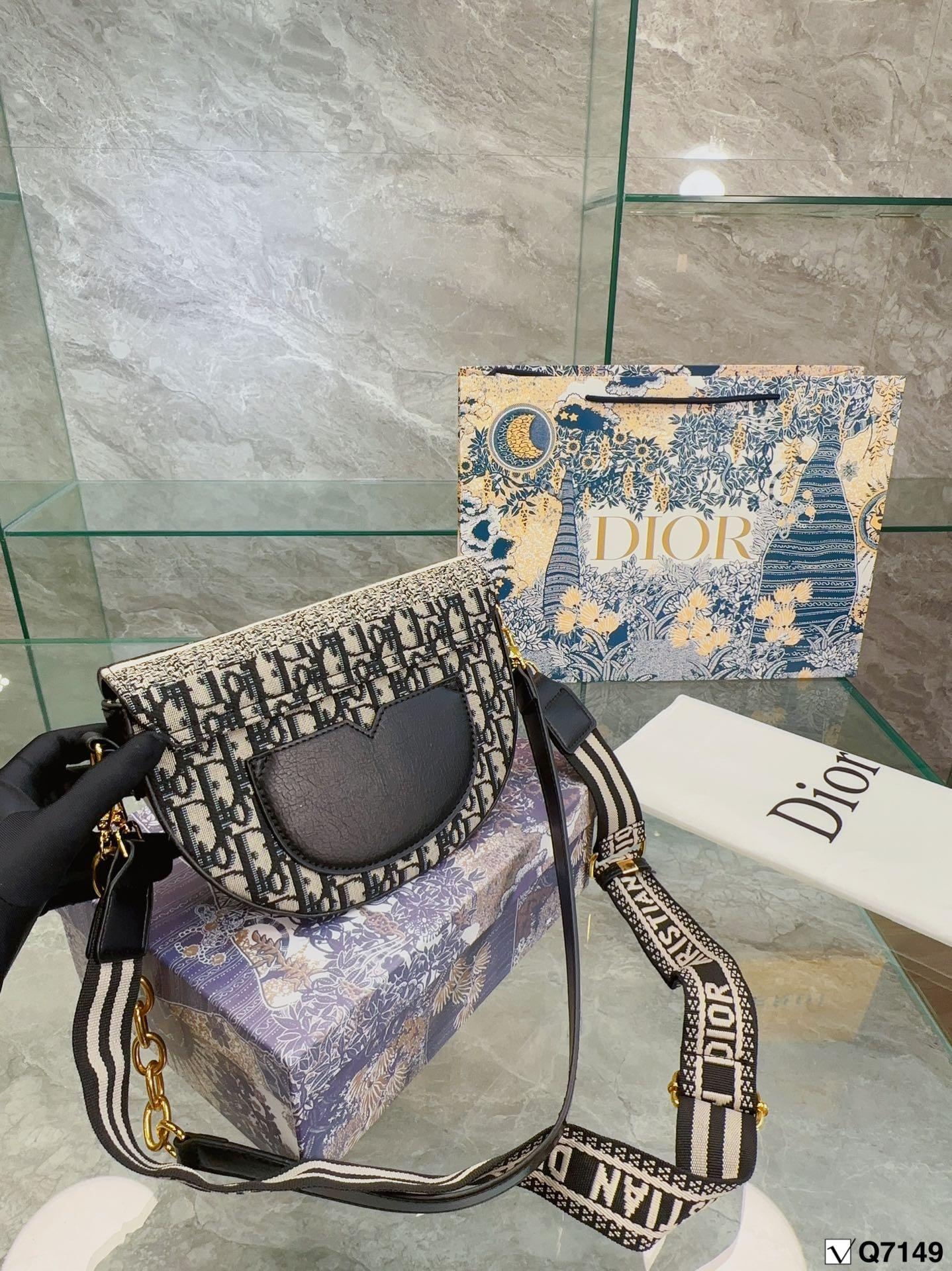 Replica Dior Bag 23*17CM