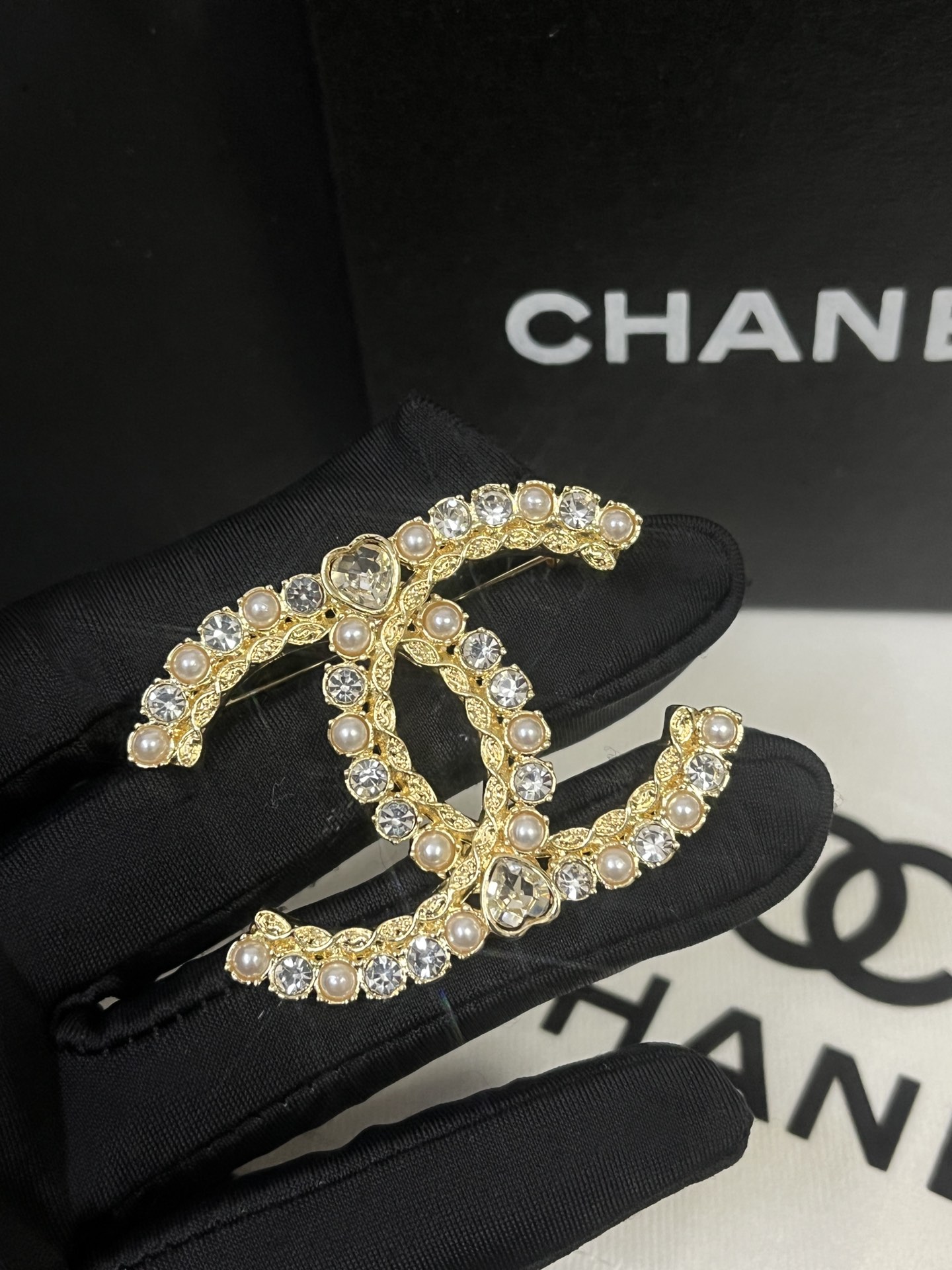 Replica CHANEL Brooch