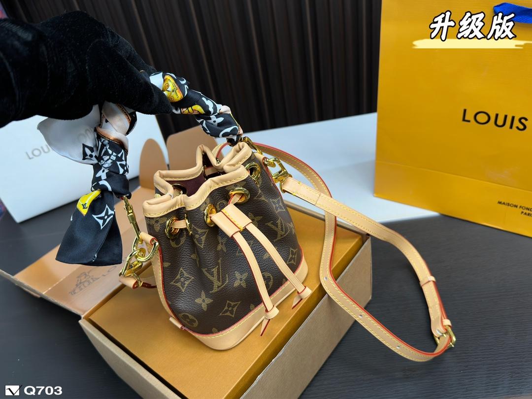 Replica Louis Vuitton Bag 15*13CM