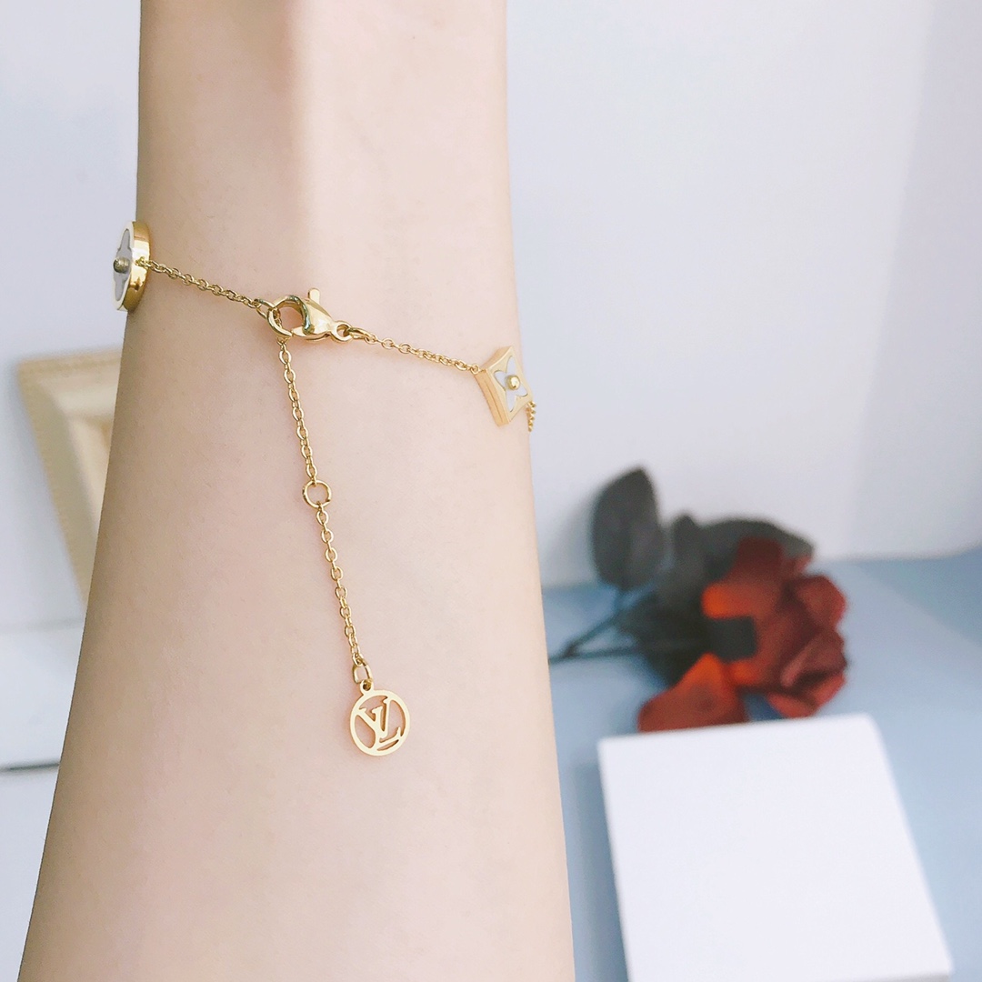 Replica LOUIS VUITTON Bracelet