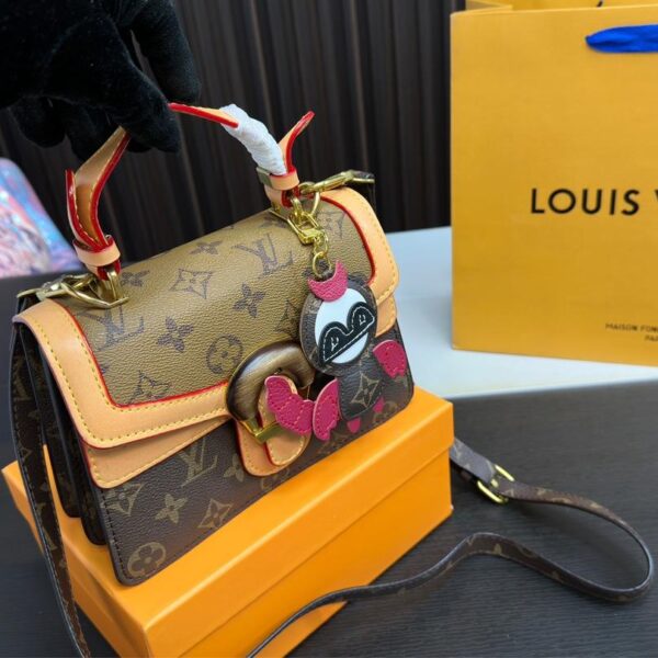 Replica Louis Vuitton Bag 13*19CM