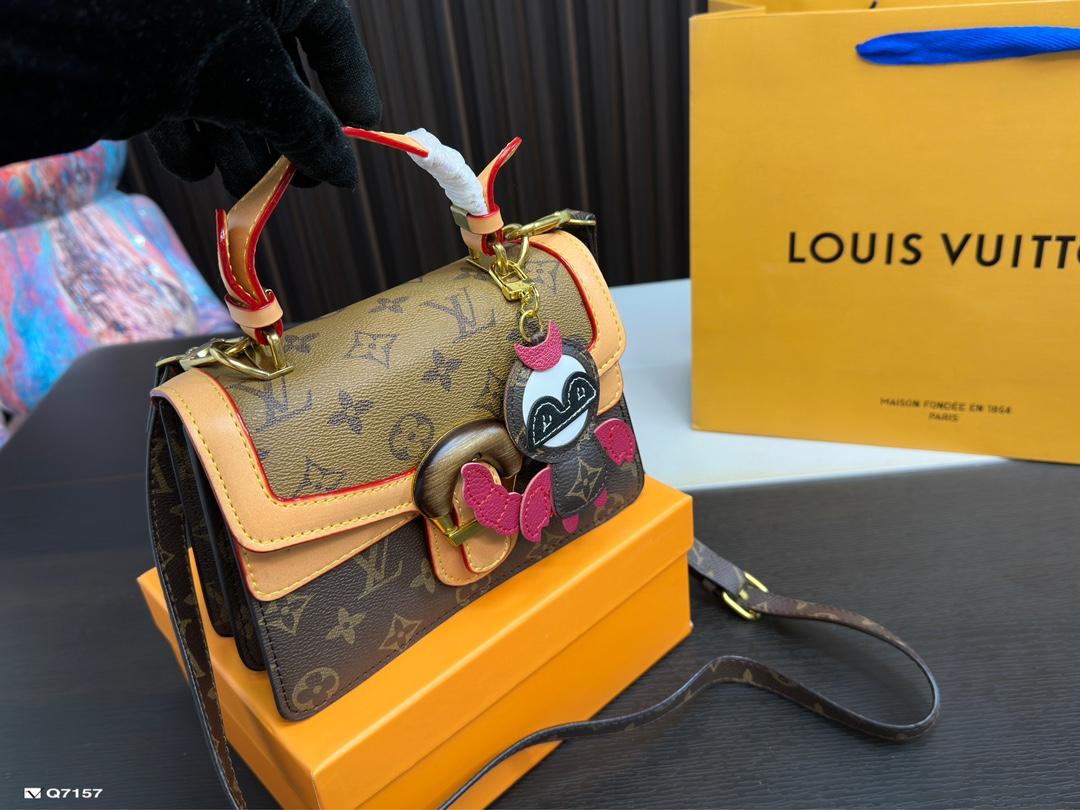 Replica Louis Vuitton Bag 13*19CM
