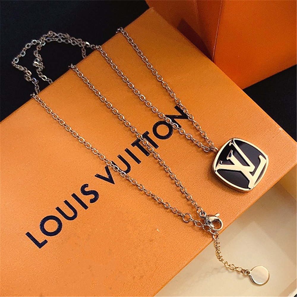 Replica LOUIS VUITTON Necklace