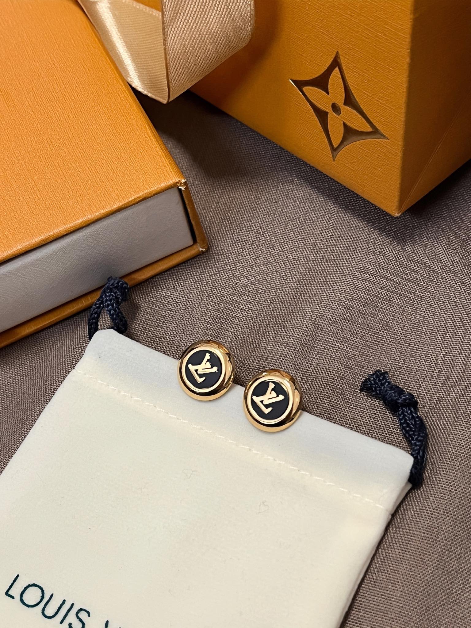 Replica LOUIS VUITTON Earring