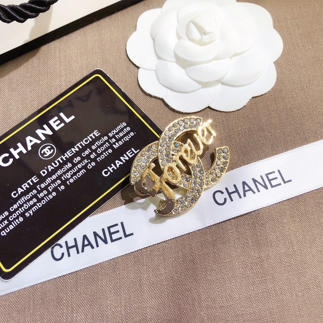 Replica CHANEL Brooch