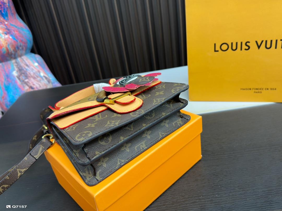 Replica Louis Vuitton Bag 13*19CM