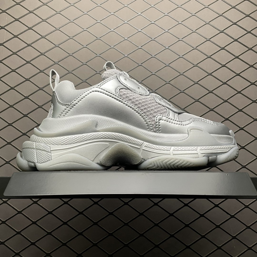 Replica Balenciaga Shoe Balenciaga Triple S 35-40 44TNNM75z