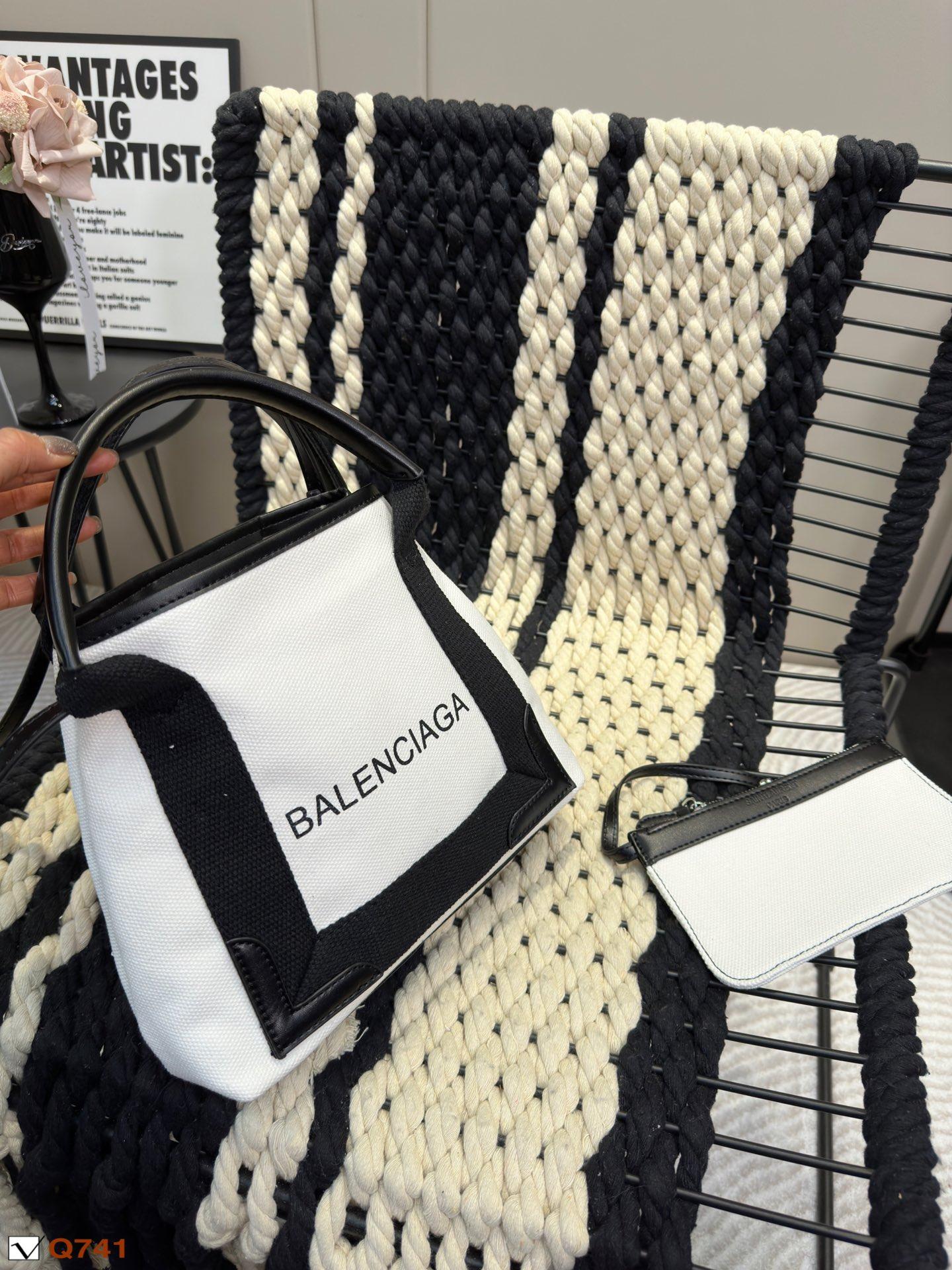 Replica Balenciaga Bag 27*23CM