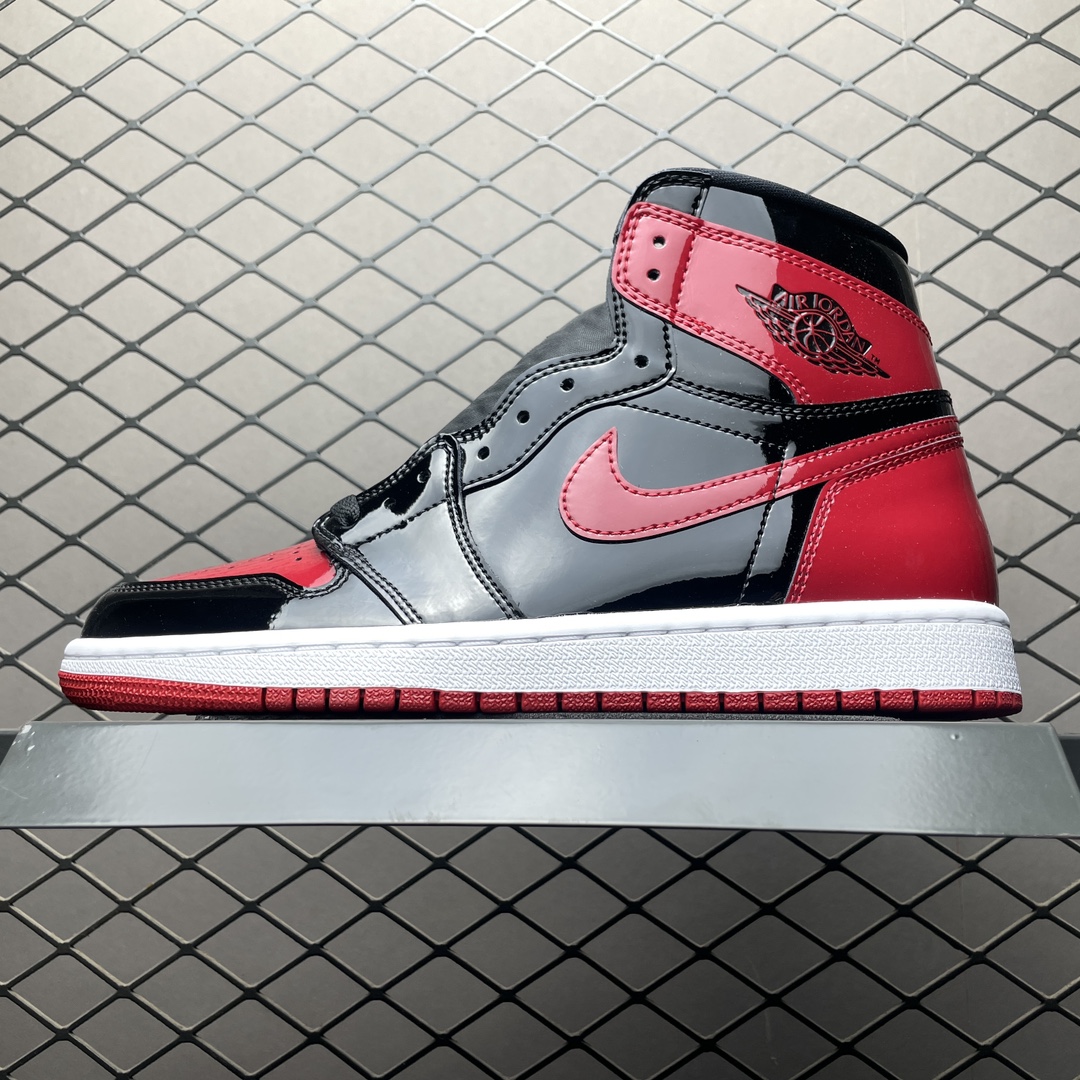 Replica Air Jordan Shoe Air Jordan 1 High Bred Banned 555088-063 Size 40-47.5