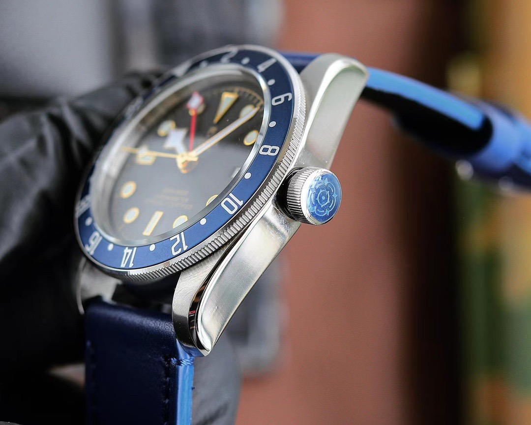 Replica Tudor 904l Stainless Steel GMT Automatic Machine Watch 42MM