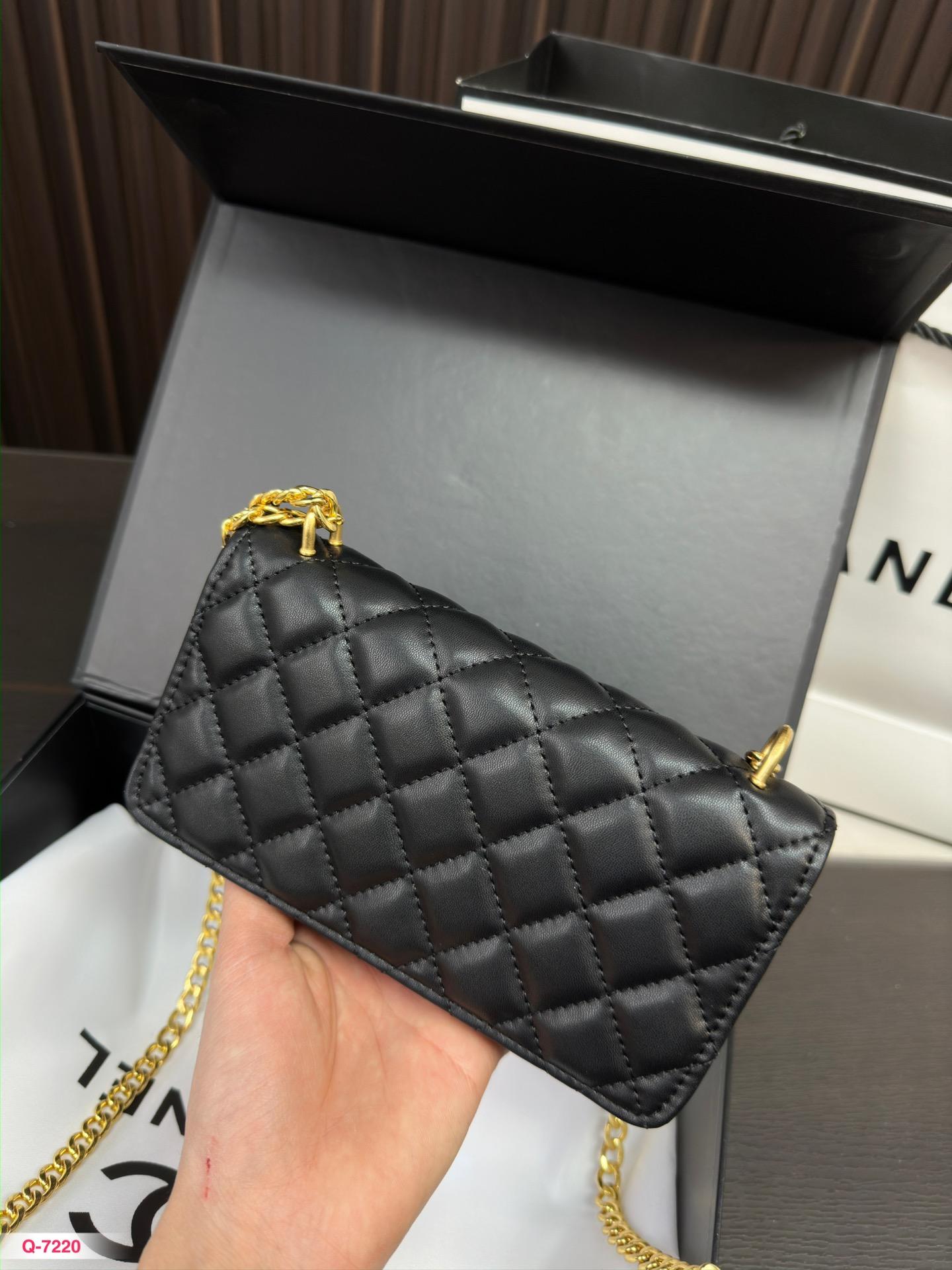 Replica Chanel Bag 18*12CM