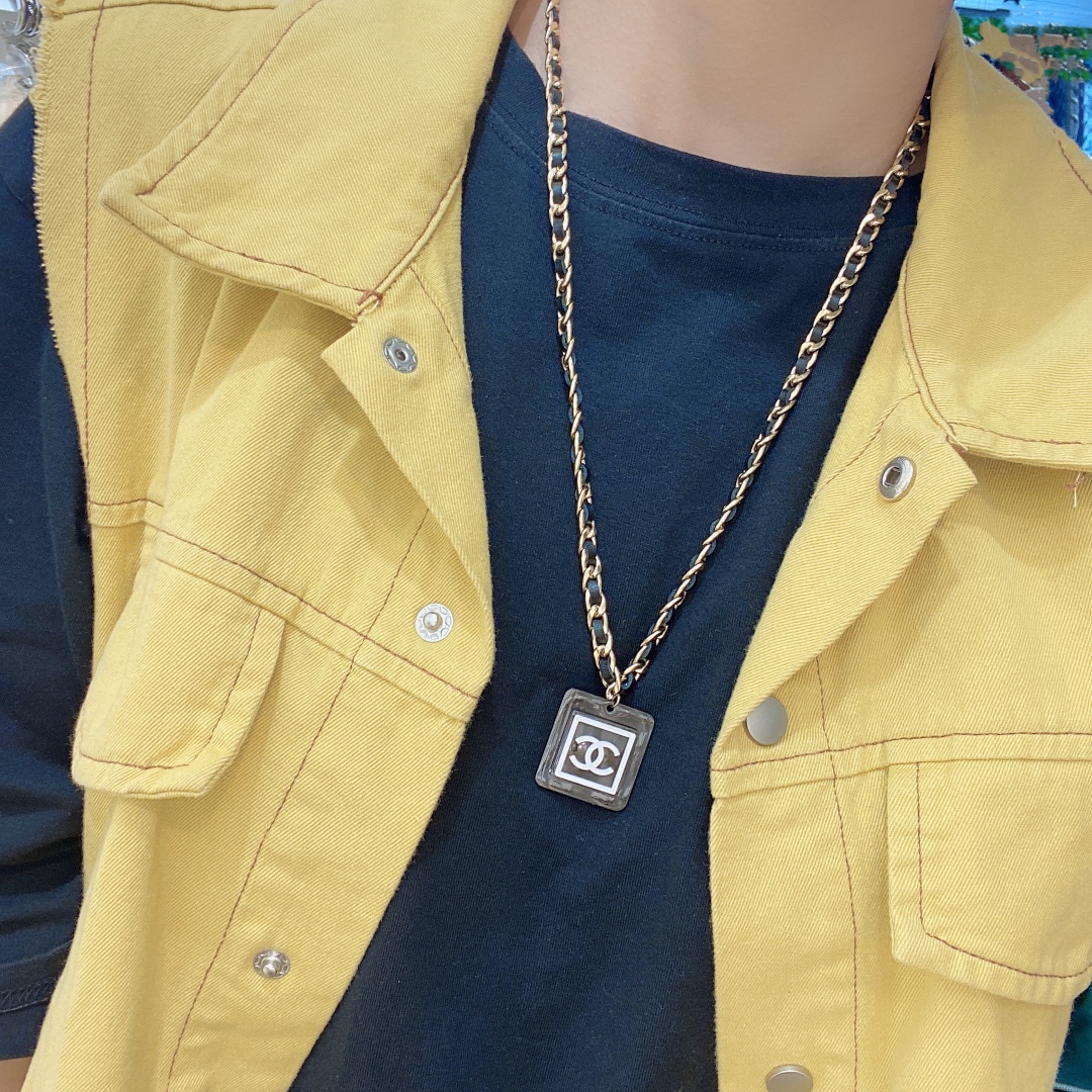 Replica CHANEL Necklace