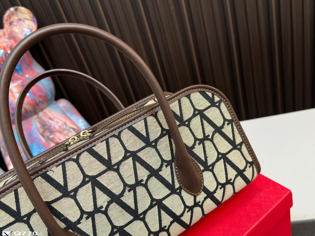 Replica Valentino Bag 15*33CM