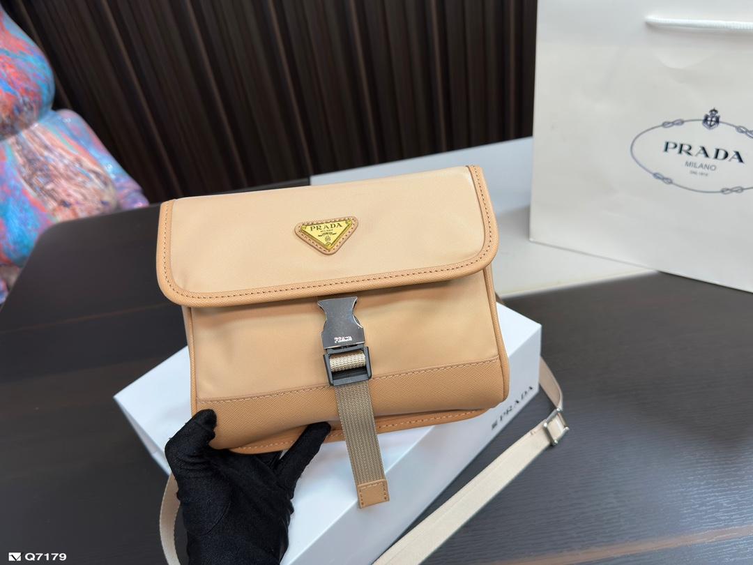 Replica Prada Bag 15*19CM