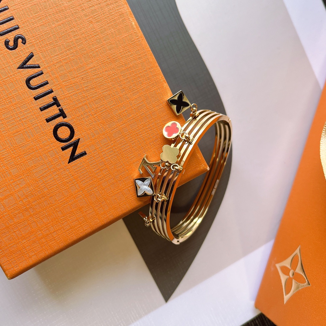 Replica LOUIS VUITTON Bangle