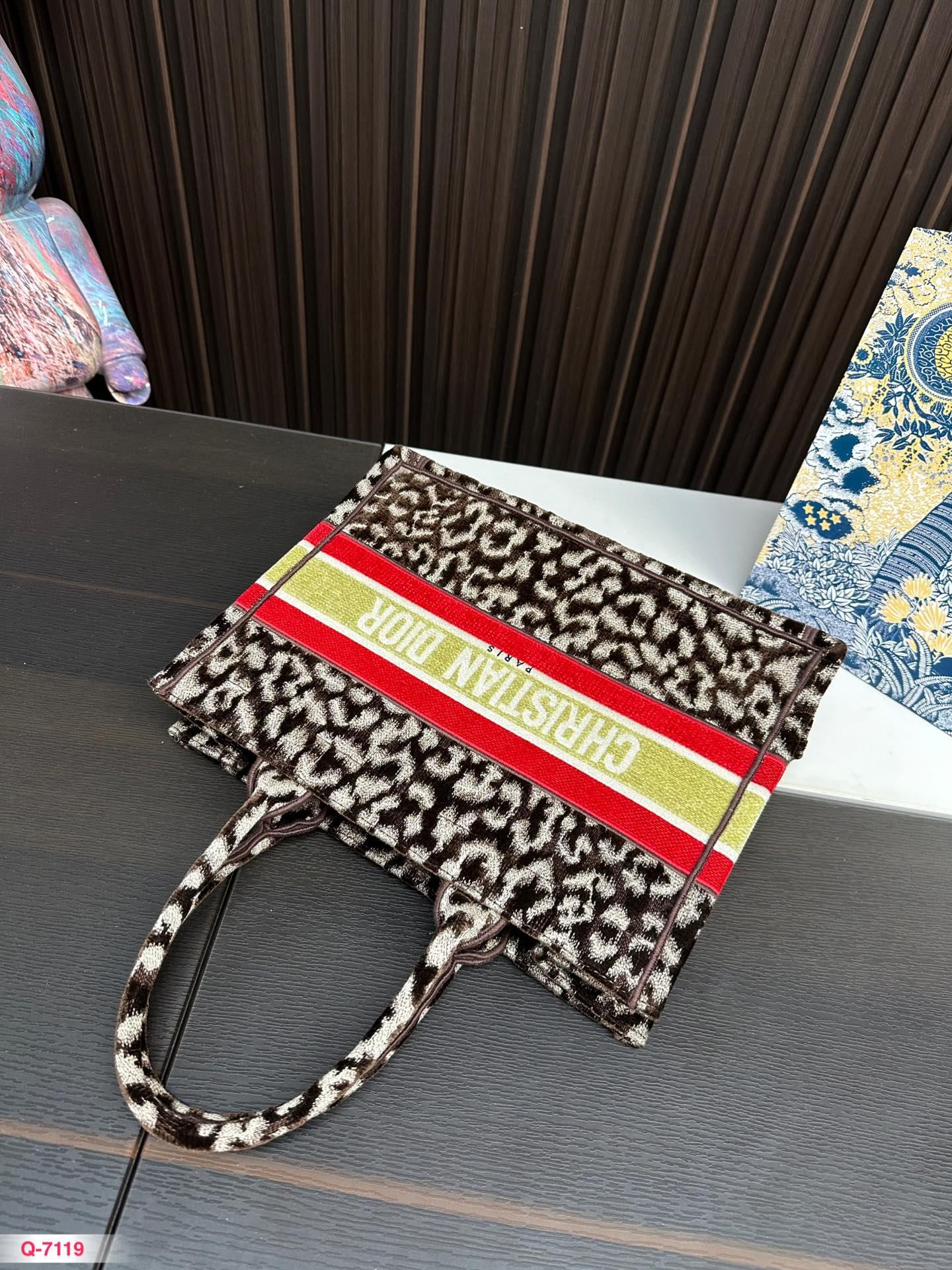 Replica Dior Bag 35*27CM/40*34CM