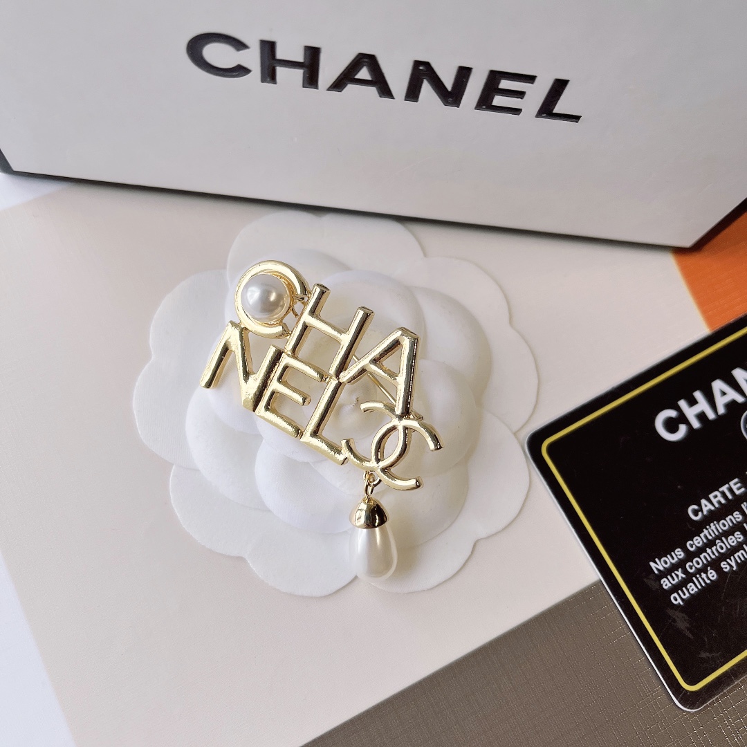 Replica CHANEL Brooch