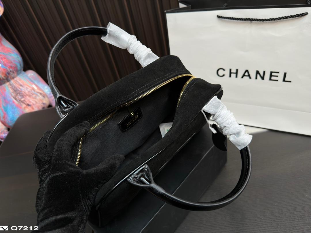 Replica Chanel Bag 28*17CM