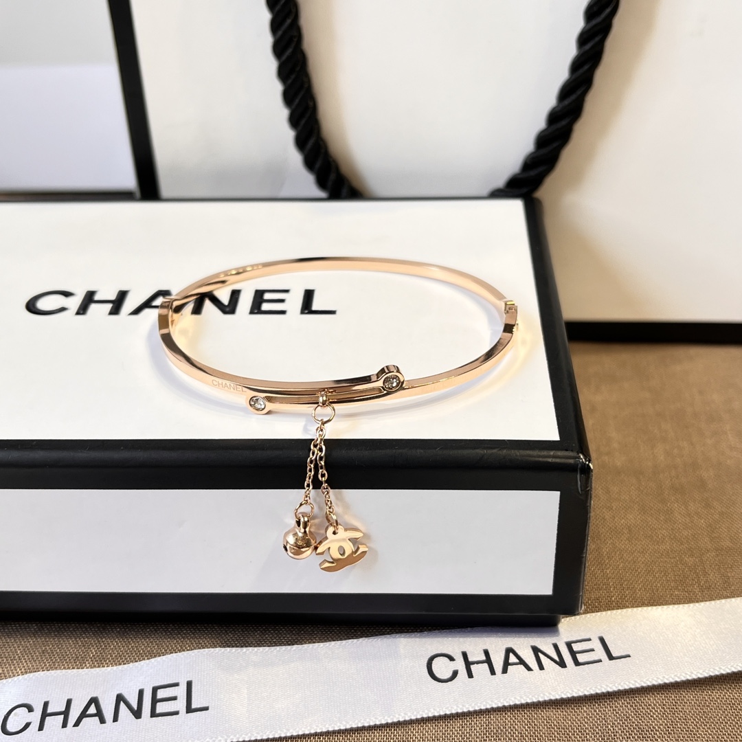 Replica CHANEL Bangle
