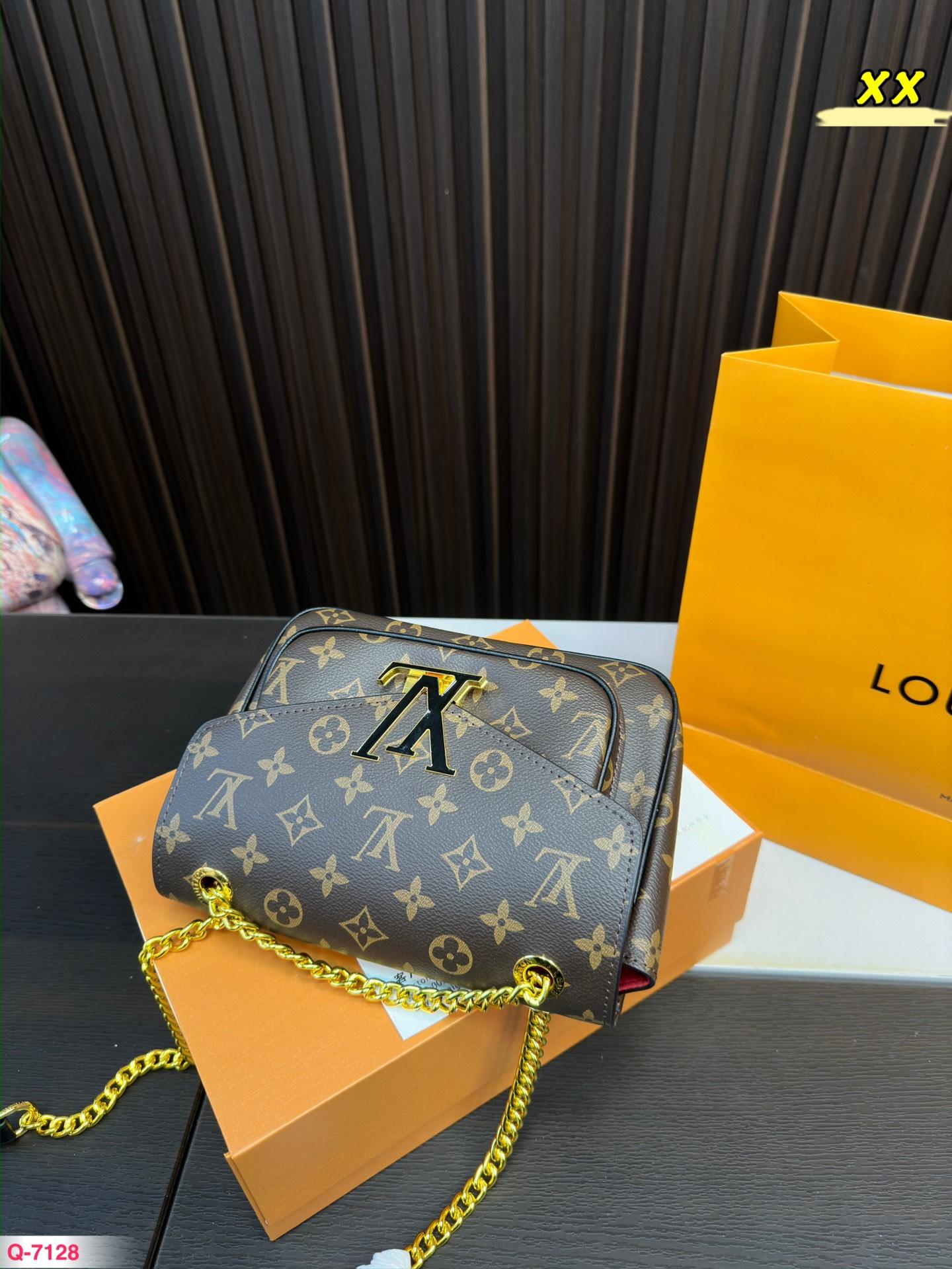 Replica Louis Vuitton Bag 18*22CM
